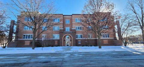 Photo of 911 Busse Highway #302, Park Ridge, IL 60068 (MLS # 12559922)