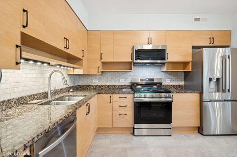 Tiny photo for 911 Busse Highway #302, Park Ridge, IL 60068 (MLS # 12559922)