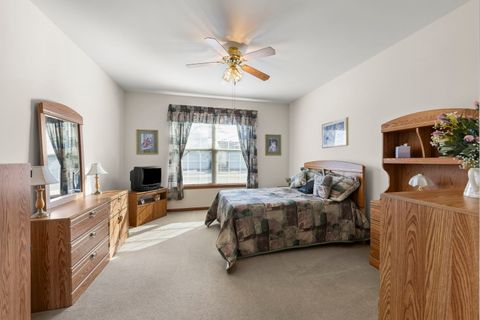 Tiny photo for 21302 Prince Lake Drive, Crest Hill, IL 60403 (MLS # 12581964)