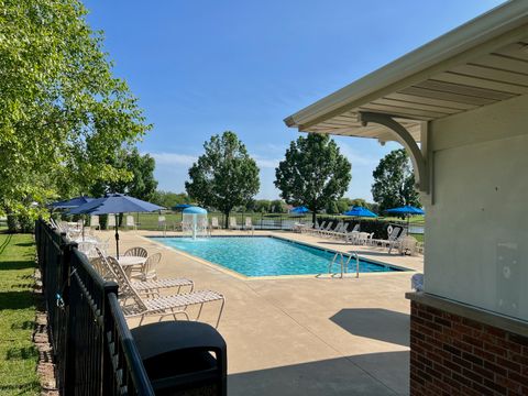 Tiny photo for 21302 Prince Lake Drive, Crest Hill, IL 60403 (MLS # 12581964)