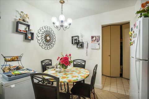 Tiny photo for 4224 SARATOGA Avenue #J105, Downers Grove, IL 60515 (MLS # 12451004)