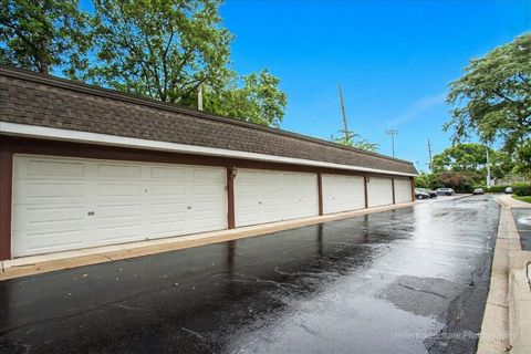 Tiny photo for 4224 SARATOGA Avenue #J105, Downers Grove, IL 60515 (MLS # 12451004)