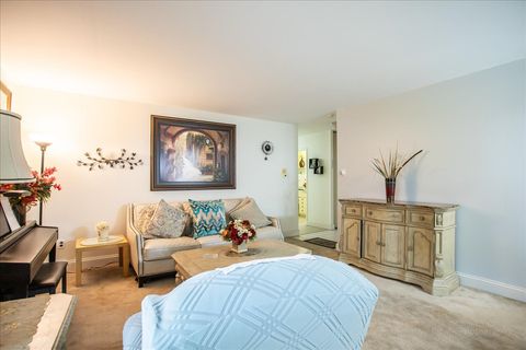 Tiny photo for 4224 SARATOGA Avenue #J105, Downers Grove, IL 60515 (MLS # 12451004)