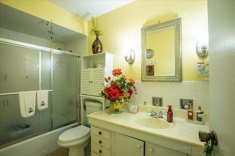 Tiny photo for 4224 SARATOGA Avenue #J105, Downers Grove, IL 60515 (MLS # 12451004)