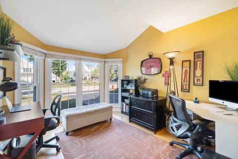 Tiny photo for 2317 Broadway Lane, Schaumburg, IL 60194 (MLS # 12482788)