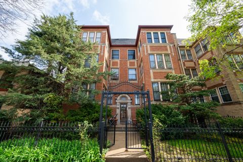 Photo of 426 S Maple Avenue #2S, Oak Park, IL 60302 (MLS # 12623416)