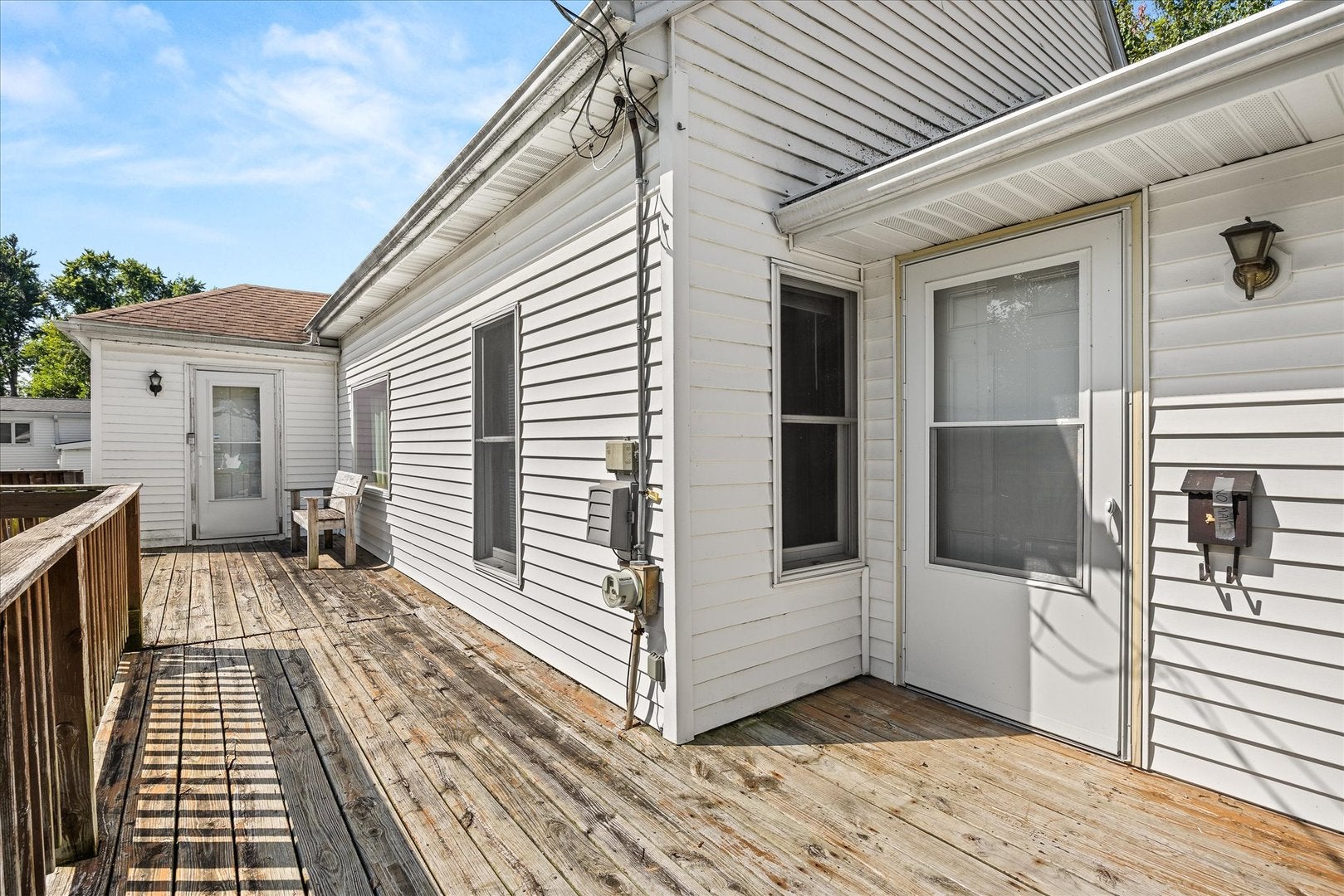 139 W 2nd Street