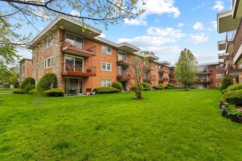 Tiny photo for 5440 W Windsor Avenue #3A, Chicago, IL 60630 (MLS # 12625951)