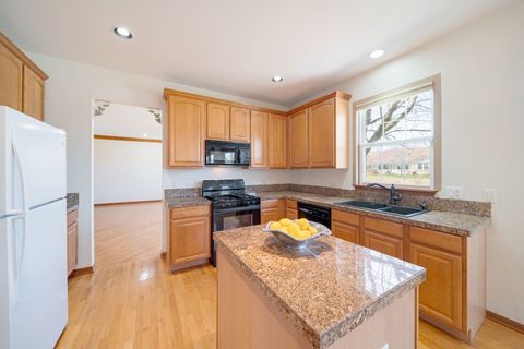 Tiny photo for 2370 Carillon Drive, Grayslake, IL 60030 (MLS # 12615201)