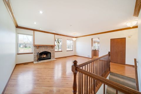 Tiny photo for 2370 Carillon Drive, Grayslake, IL 60030 (MLS # 12615201)