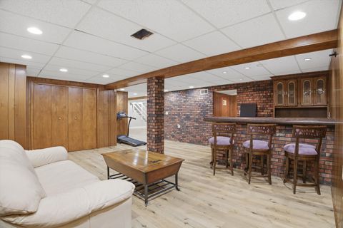 Tiny photo for 25 Devonshire Circle, Elgin, IL 60123 (MLS # 12625892)