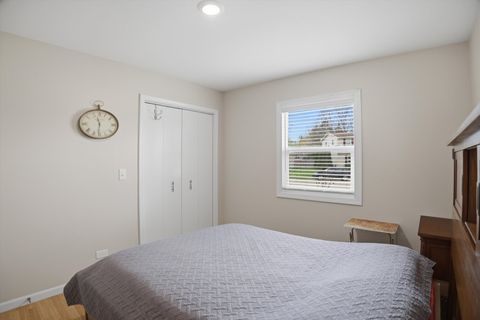 Tiny photo for 25 Devonshire Circle, Elgin, IL 60123 (MLS # 12625892)