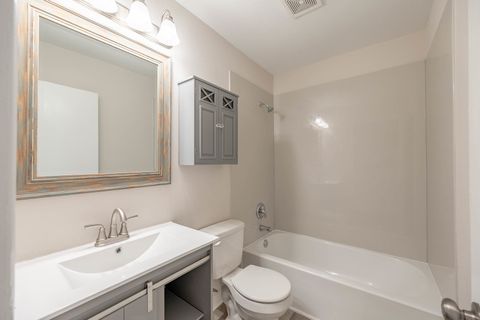 Tiny photo for 2S739 Winchester Circle #1, Warrenville, IL 60555 (MLS # 12457425)