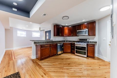 Tiny photo for 542 E 44th Street #GARDEN, Chicago, IL 60653 (MLS # 12506110)