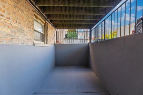 Tiny photo for 542 E 44th Street #GARDEN, Chicago, IL 60653 (MLS # 12506110)