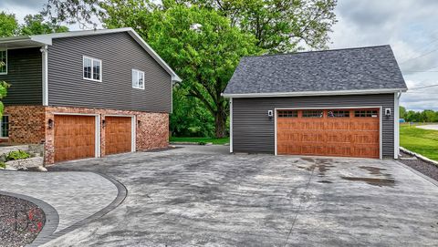 Tiny photo for 2531 E 1669th Road, Ottawa, IL 61350 (MLS # 12382568)