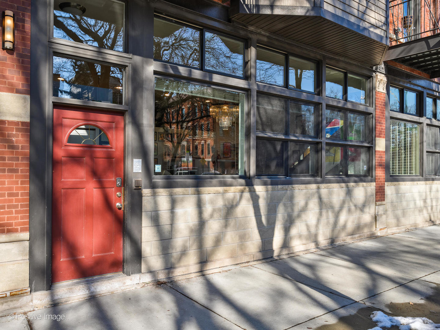 1502 W OHIO Street 1F