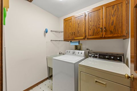 Tiny photo for 213 Winding Creek Drive, Naperville, IL 60565 (MLS # 12503944)