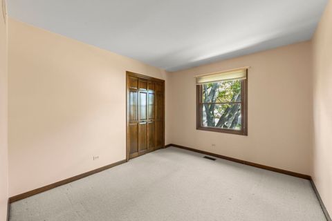 Tiny photo for 213 Winding Creek Drive, Naperville, IL 60565 (MLS # 12503944)