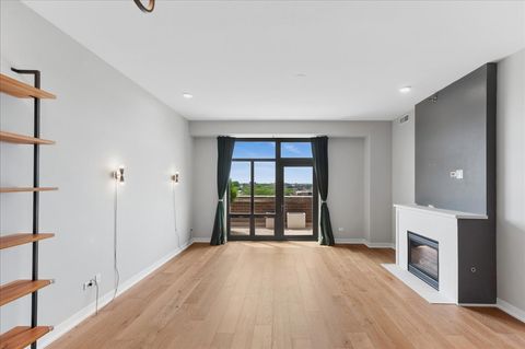 Tiny photo for 3140 N Sheffield Avenue #709, Chicago, IL 60657 (MLS # 12685070)