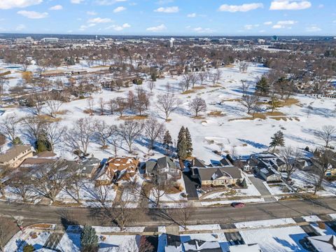 Tiny photo for 729 Burning Tree Lane, Naperville, IL 60563 (MLS # 12558830)