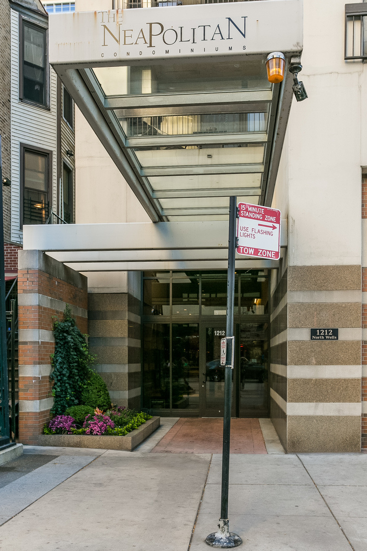 1212 N WELLS Street 804