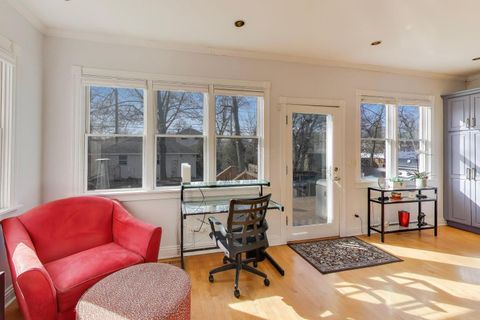 Tiny photo for 847 Fair Oaks Avenue, Oak Park, IL 60302 (MLS # 12577612)