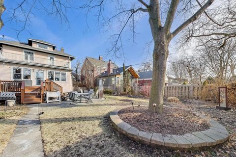 Tiny photo for 847 Fair Oaks Avenue, Oak Park, IL 60302 (MLS # 12577612)