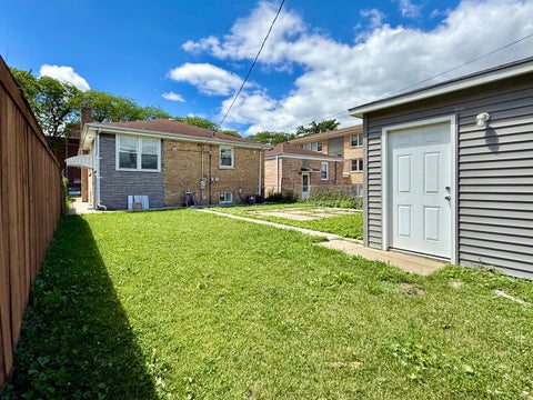 Tiny photo for 3842 W Argyle Street, Chicago, IL 60625 (MLS # 12680598)