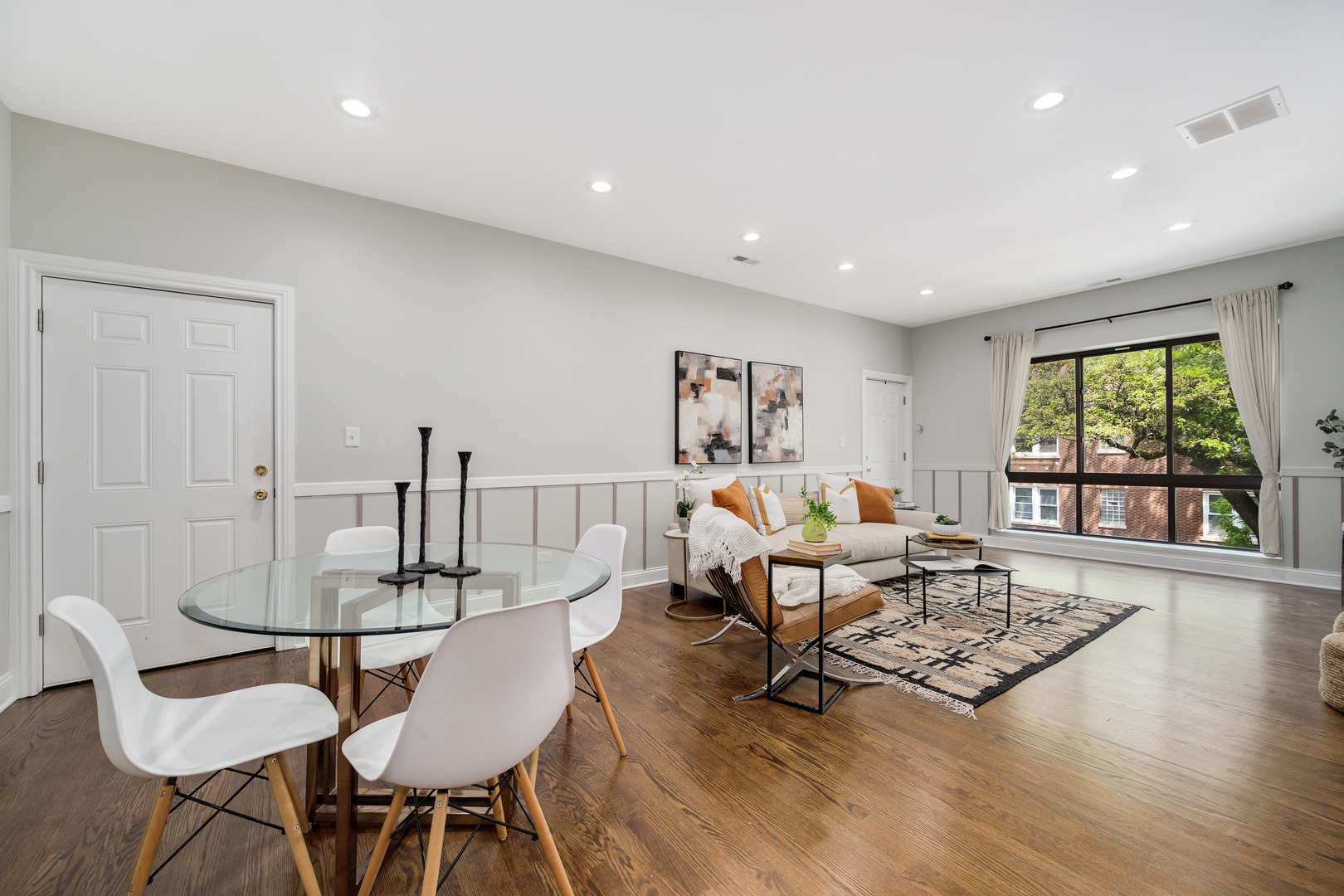 3437 S Morgan Street 2E