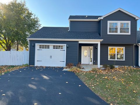 Tiny photo for 1373 Cimarron Court, Elgin, IL 60120 (MLS # 12525184)