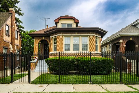 Photo of 6136 W Fletcher Street, Chicago, IL 60634 (MLS # 12698693)