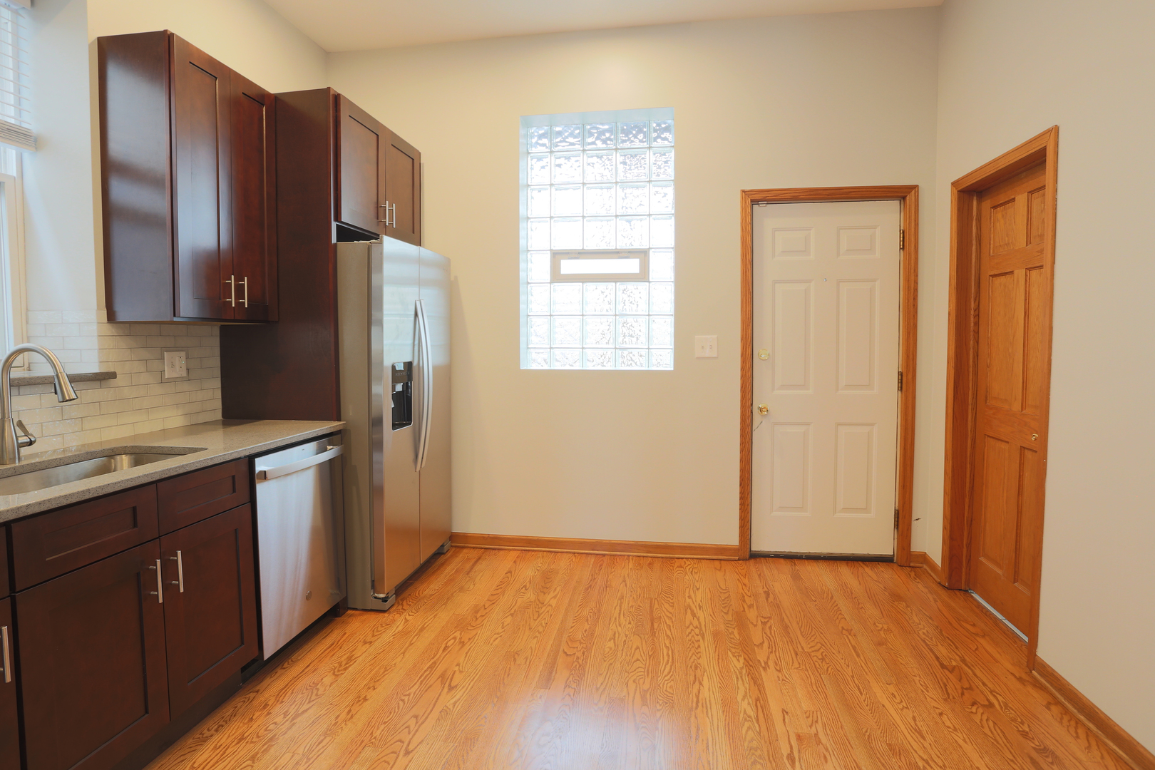 1506 W Erie Street 2F