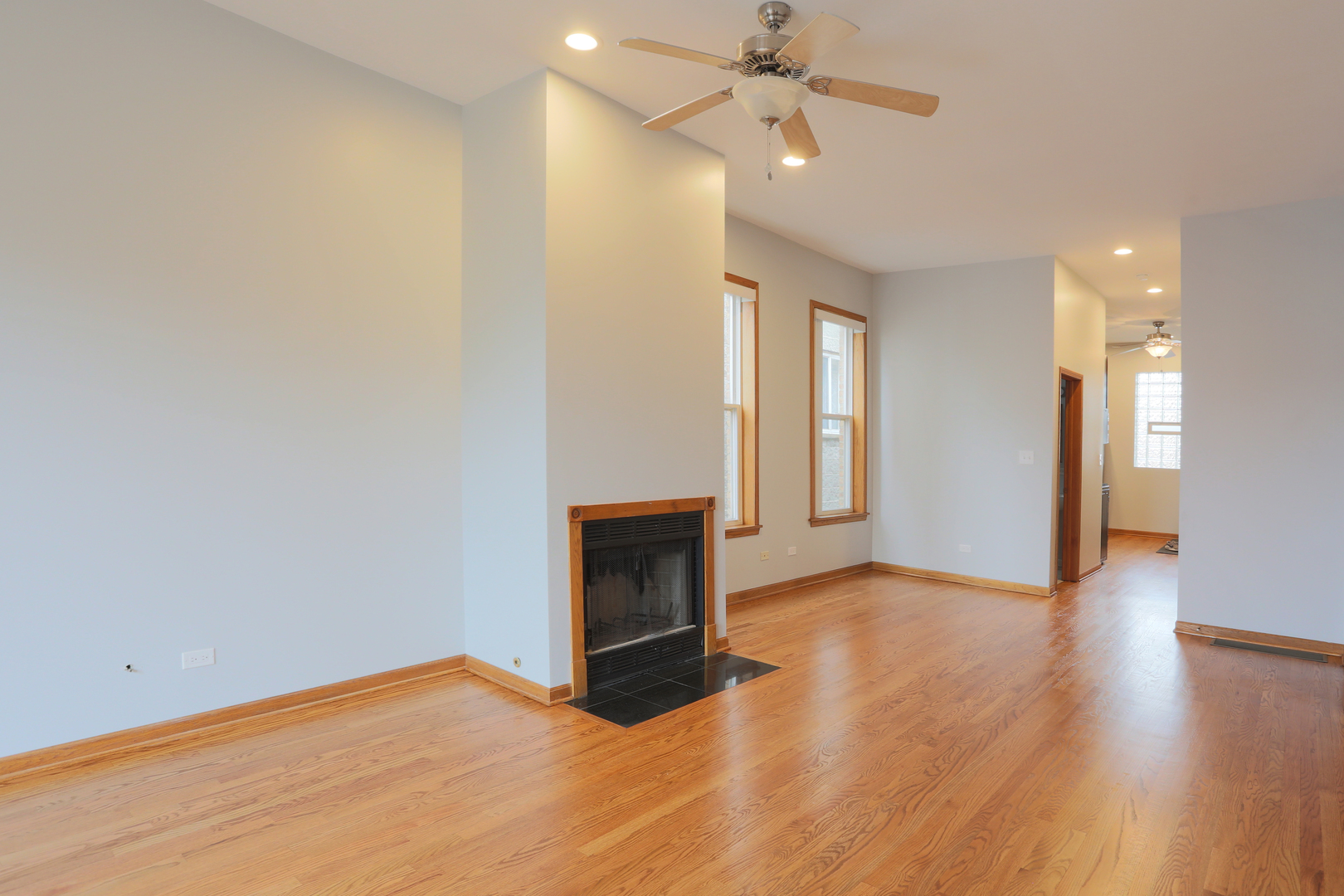 1506 W Erie Street 2F
