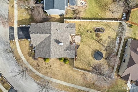 Tiny photo for 2331 Handley Lane, Aurora, IL 60502 (MLS # 12566439)