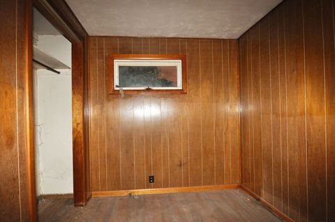 Tiny photo for 727 Chapel Street, Ottawa, IL 61350 (MLS # 12683772)