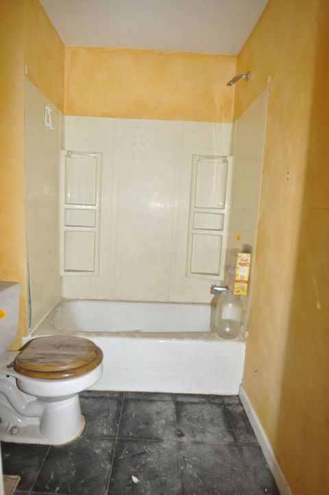 Tiny photo for 727 Chapel Street, Ottawa, IL 61350 (MLS # 12683772)