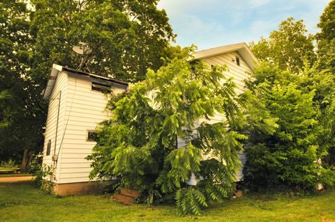 Tiny photo for 727 Chapel Street, Ottawa, IL 61350 (MLS # 12683772)