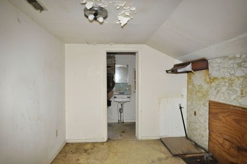 Tiny photo for 727 Chapel Street, Ottawa, IL 61350 (MLS # 12683772)