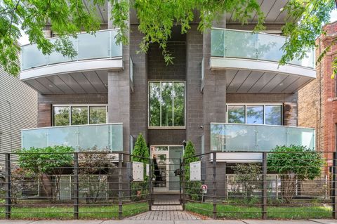Photo of 1437 W Diversey Parkway #1E, Chicago, IL 60614 (MLS # 12452652)