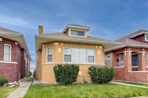 10229 S Calumet Avenue Chicago IL 60628