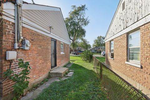 Tiny photo for 12219 S Throop Street, Chicago, IL 60643 (MLS # 12505793)