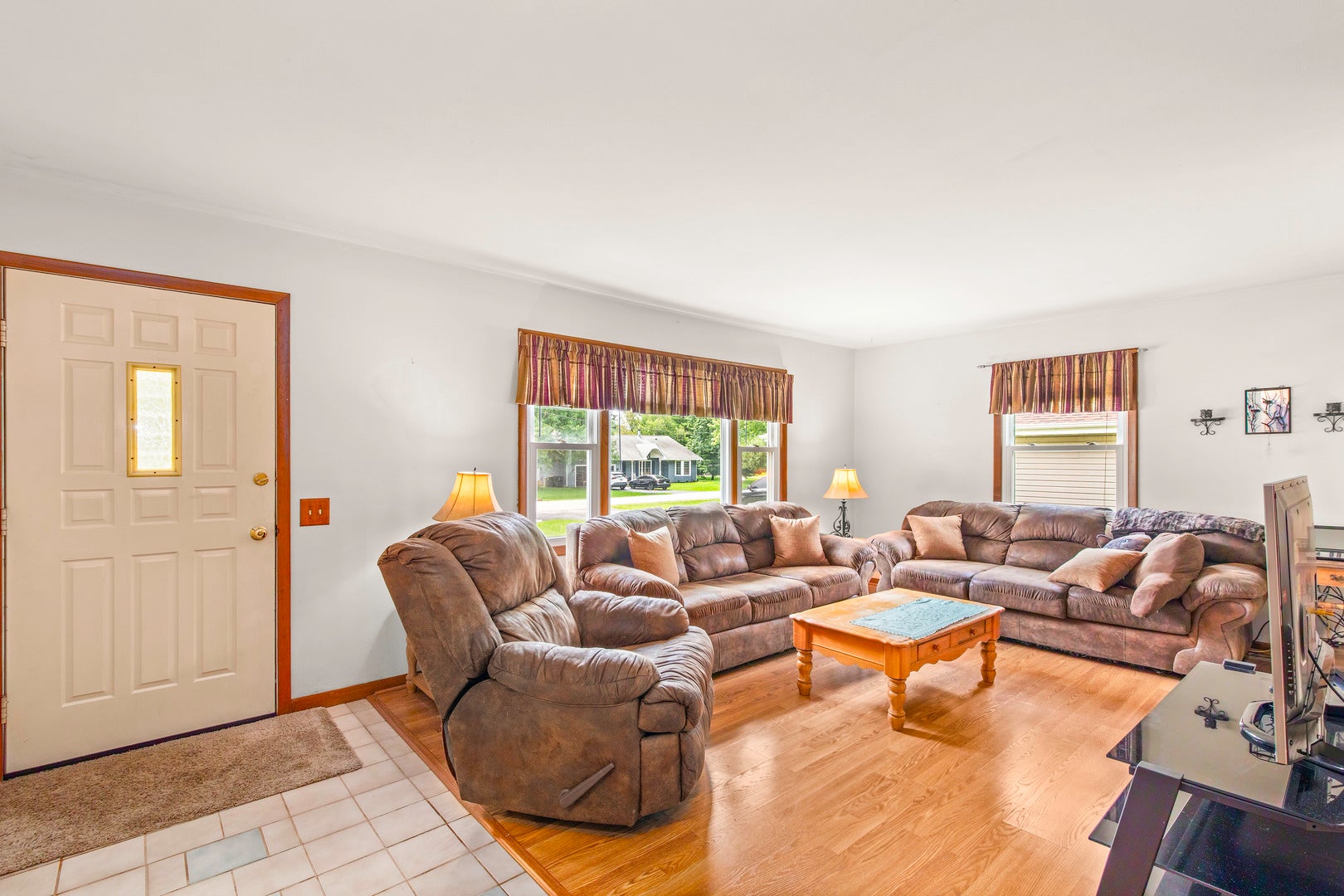 699 Karen Drive