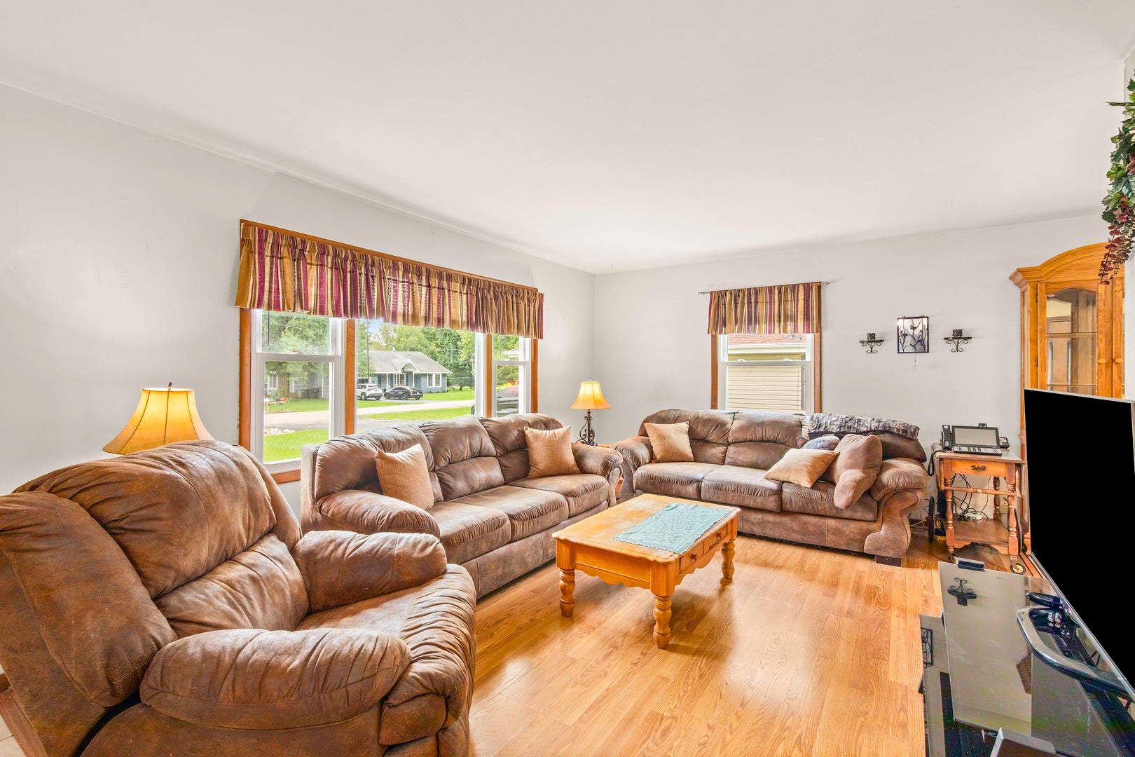 699 Karen Drive