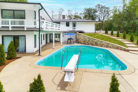 Tiny photo for 312 Ridge Road, Barrington Hills, IL 60010 (MLS # 12626455)
