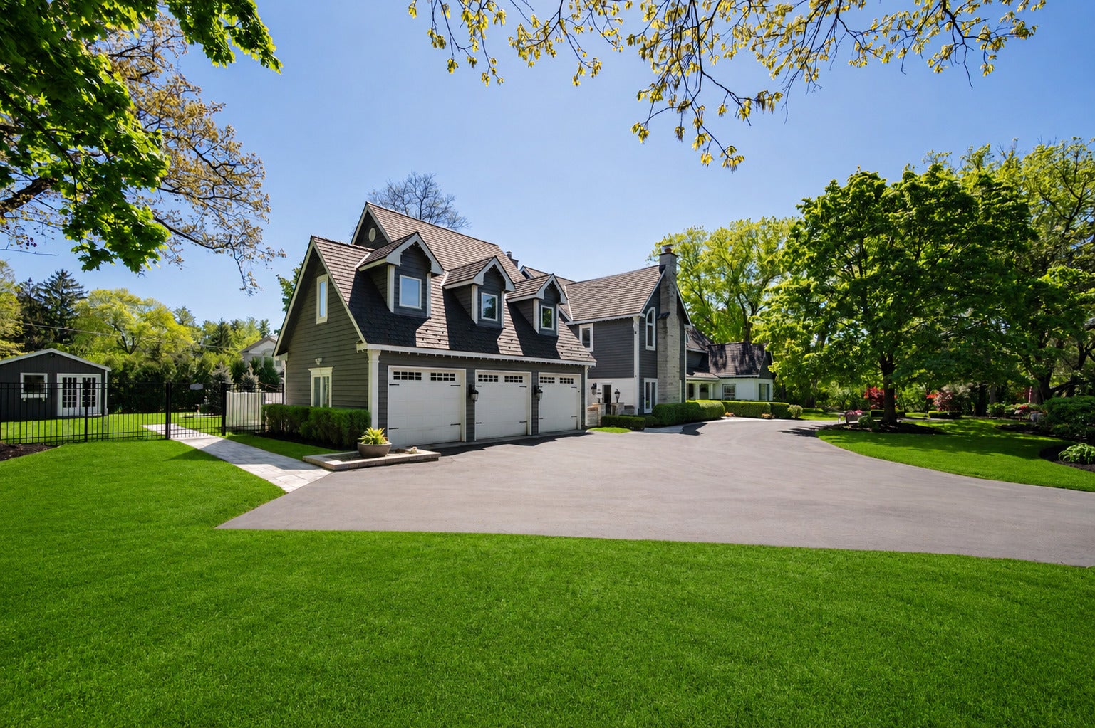 2 Hickory Lane