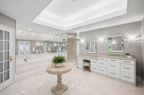 Tiny photo for 2 Hickory Lane, Northbrook, IL 60062 (MLS # 12753780)