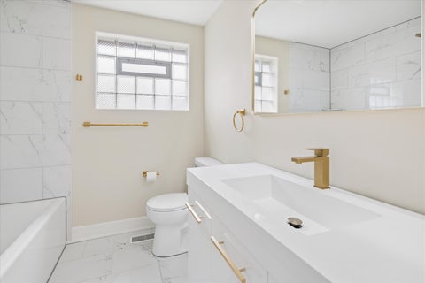 Tiny photo for 2121 W 71st Place, Chicago, IL 60636 (MLS # 12733333)