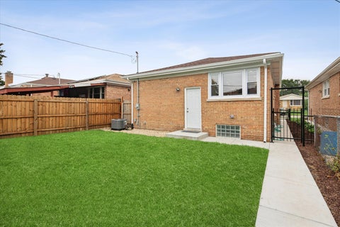Tiny photo for 2121 W 71st Place, Chicago, IL 60636 (MLS # 12733333)