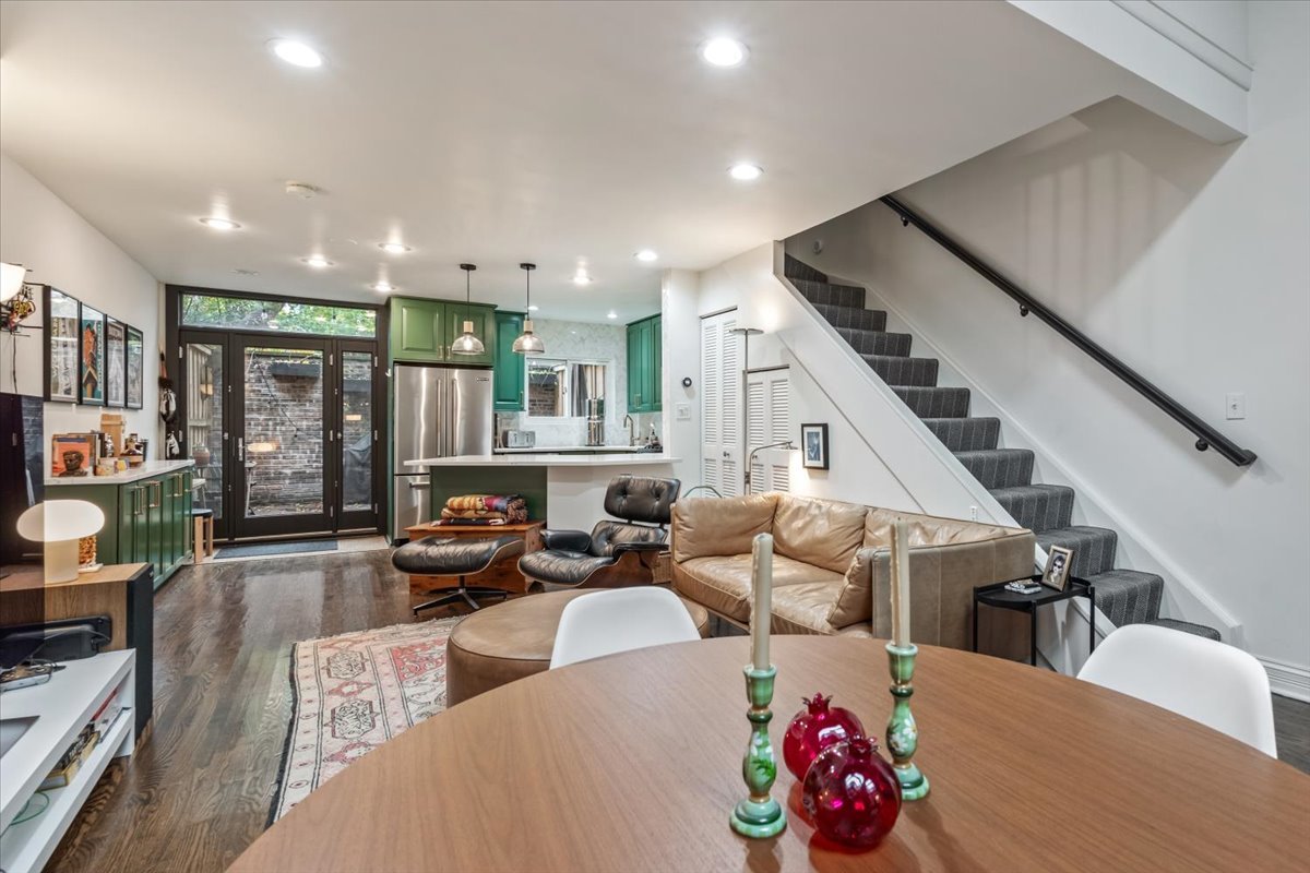 2707 N Racine Avenue A